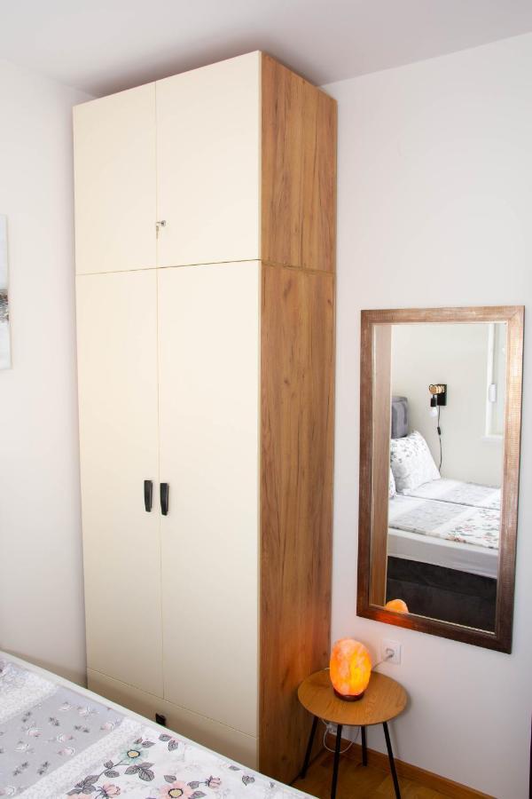 Laura Apartment Novi Sad Exterior foto